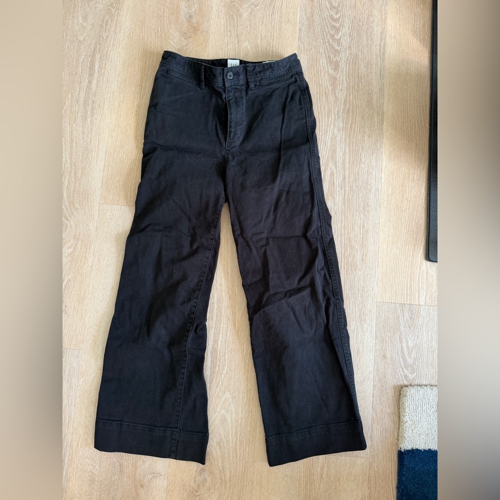 GAP Women Black High Rise Wide Leg Crop Chino Pant